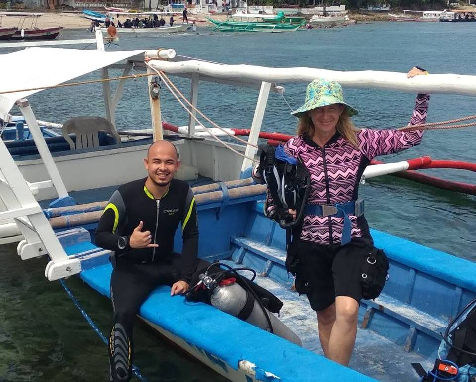 padi open water course asia divers puerto galera