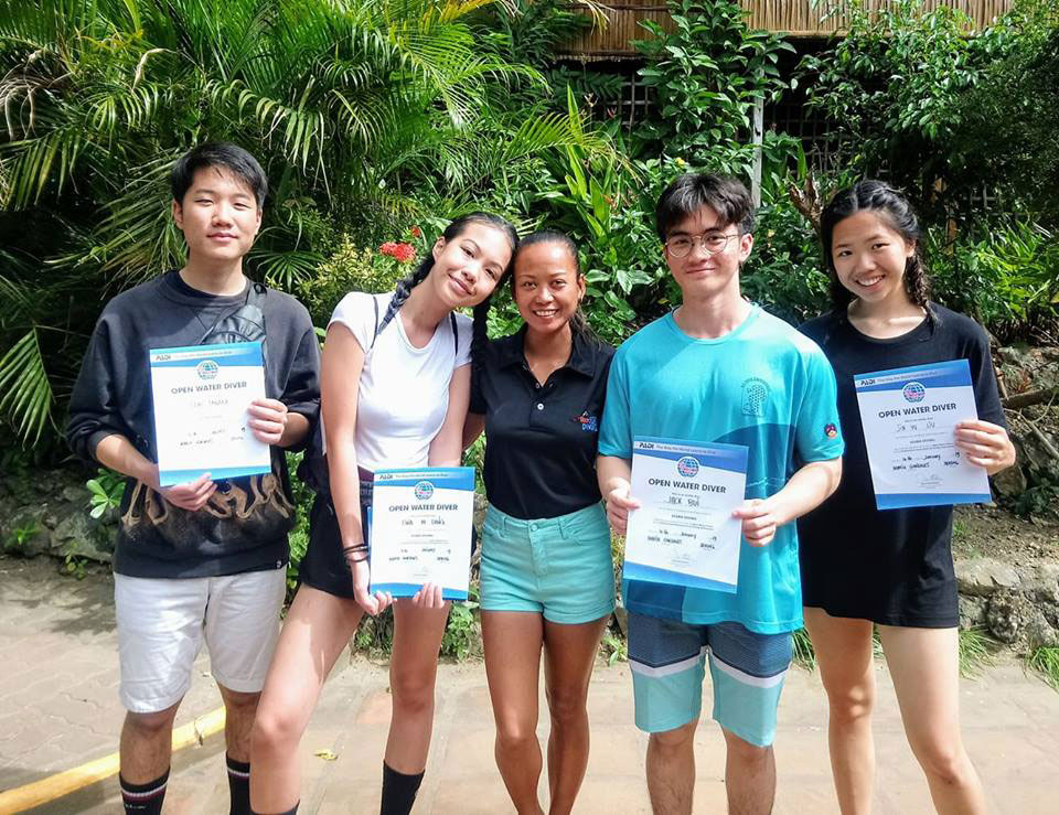 british international school vietnam padi advanced scuba students asia divers puerto galera