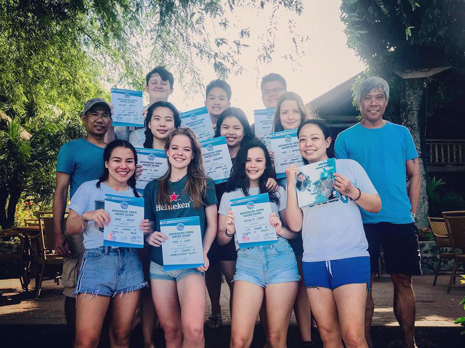 british international school vietnam scuba students asia divers puerto galera