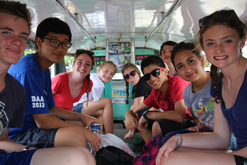 international-school-student-educational-trips-puerto-galera-philippines