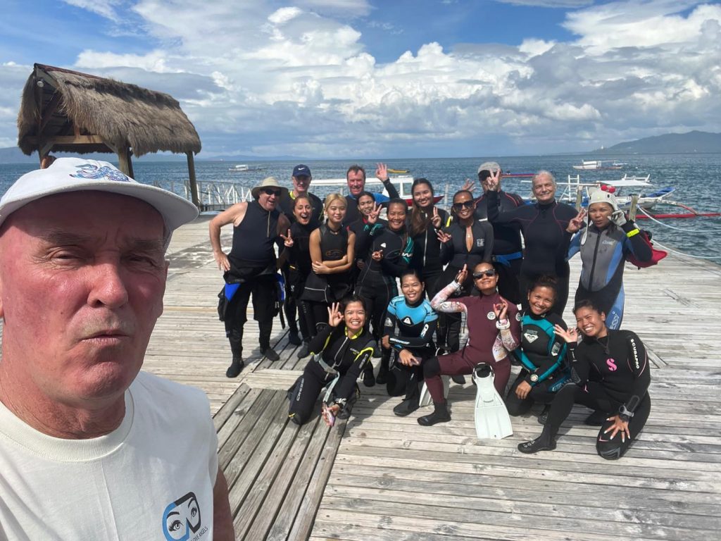 Divers Dive Angeles second anniversary 1