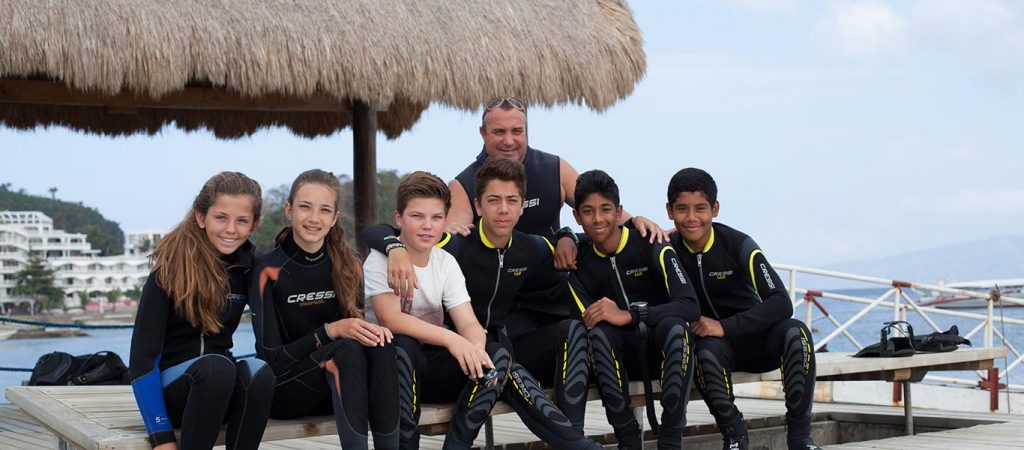 padi divemaster experience asia divers puerto galera