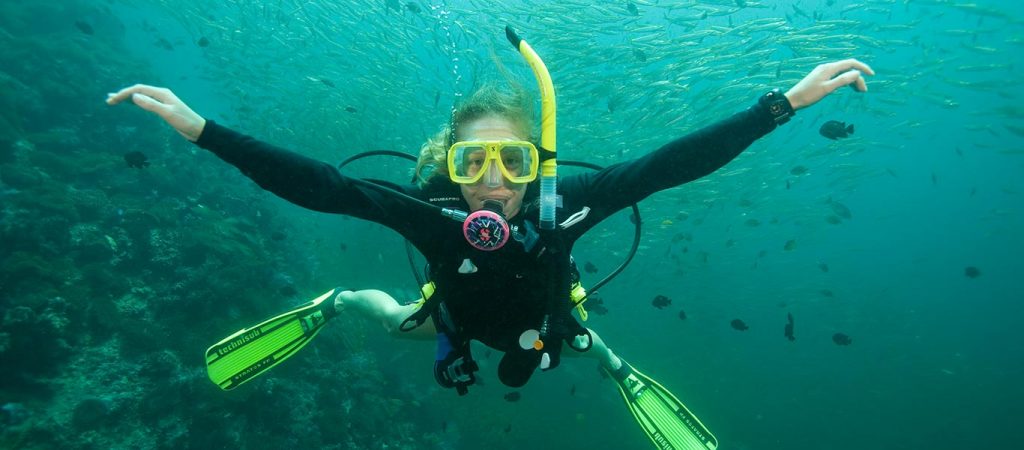 padi scuba diver course asia divers puerto galera