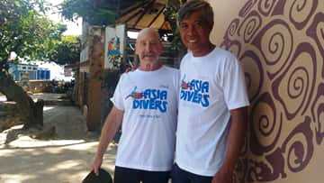 2500 dives award asia divers puerto galera