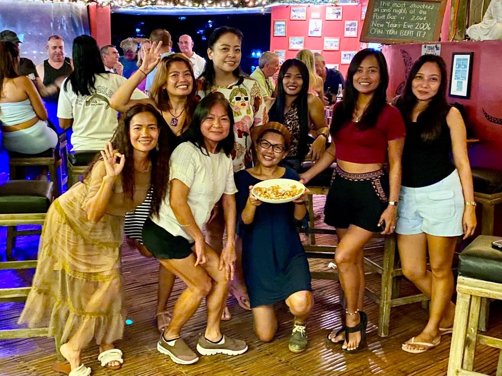 Point Bar El Galleon